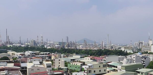 大社石化工業區降編為乙種工業區，區內廠商中長期來說勢必遷移。圖／中時報系資料照片

