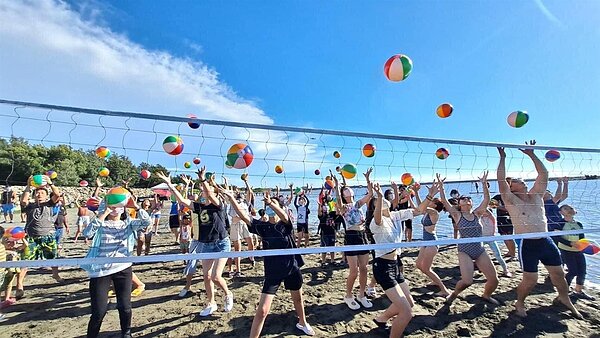 雲林縣去年舉辦「雲西海洋音樂祭」帶進人潮,成功活絡地方生機。圖/雲林縣政府提供