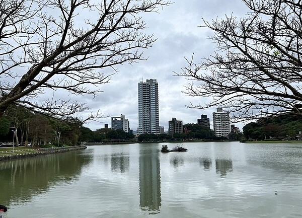 法人搶買億級豪宅。圖為碧湖水岸豪宅「碧湖畔」。圖/台灣房屋提供