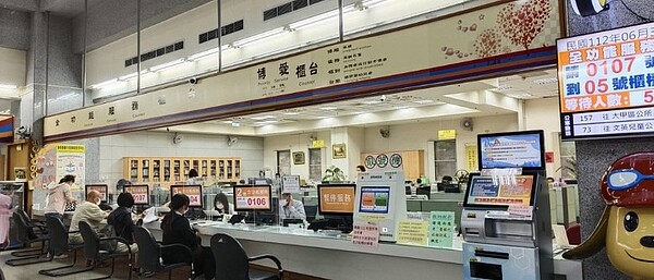 中市府地稅局決議，今年7月起取得使用執照新建房屋，標準單價微幅調漲15%，預估未來一年約1.8萬戶受影響。圖／台中市政府提供