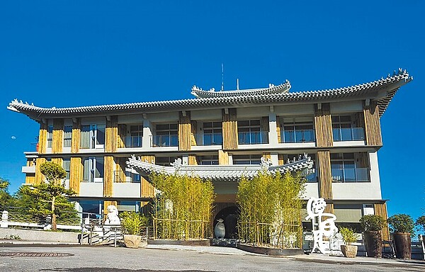 承億文旅向日月潭文武廟承租香客大樓,改造成文創旅店「潭日月」。(業者提供/楊靜茹南投傳真)