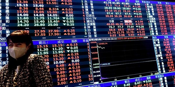 ETF人氣雙雄元大台灣50(0050)半年配、元大高股息(0056)首次季配息出爐,分別配發1.8元、1元,兩檔ETF皆於本月18日除息。圖/中時報資料照片