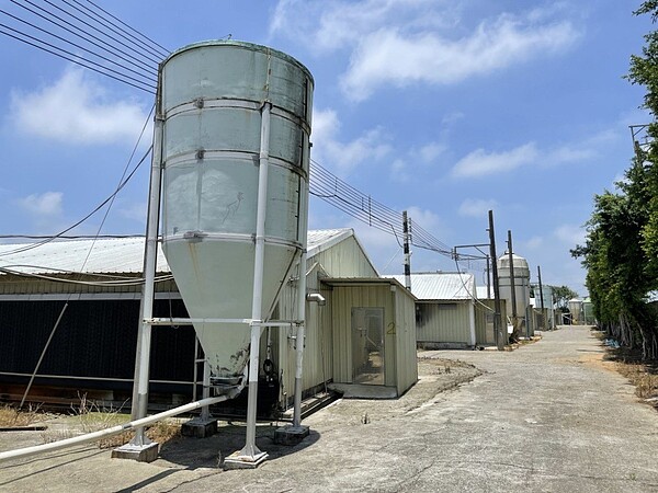 桃園開全國之先加碼補助，經中央審核通過的養禽場，改建僅需負擔3成費用。圖／桃園市農業局提供