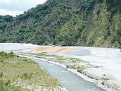 草屯鳥嘴潭工程　土方倒烏溪惹議