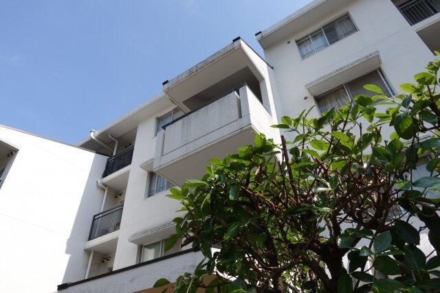 ▼網友們一致認為，現今房價高不可攀，若沒有家裡幫忙，根本很難買得起。（示意圖／photoAC）