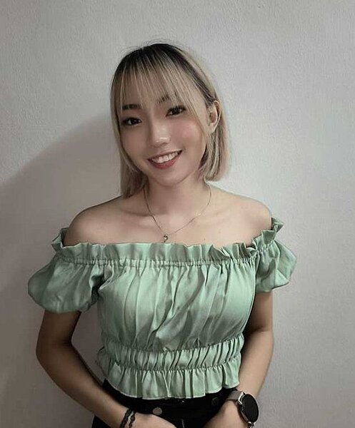 大馬女歌手許佳玲疑遭粉絲狂刺8刀喪命。圖/摘自臉書