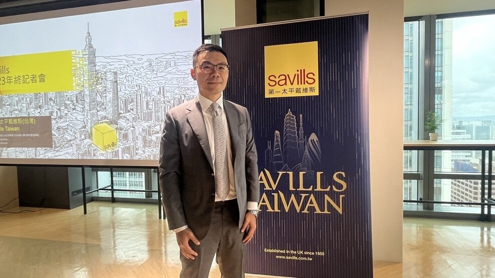 ▼黃瑞楠預估明年市況穩中見曙光。(圖/<a href="https://house.ebc.net.tw/" target="_blank">EBC地產王</a>張琬聆攝)