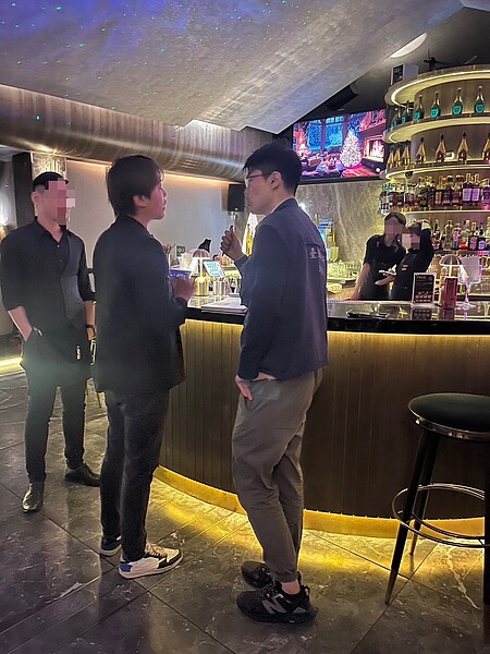 別再吵了!住宅區店家夜間音樂噪音擾民 北市4餐廳挨罰3.6萬元 4間業者播放音樂致妨礙安寧違反規定,合計挨罰3.6萬元。圖/台北市環保局提供