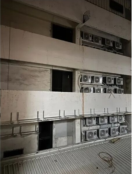鄰居裝24台冷氣還沒完! 她細數看傻眼:不敢想像未來生活環境 隔壁棟鄰居突然裝冷氣,而且一次就是34台。圖/截自Dcard