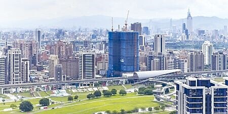 搭上2020年房市大多頭列車、積極推出住宅案的建商，今年可望是豐收年。圖∕本報資料照片