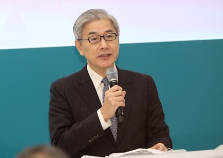 金管會主委黃天牧揭露,未來保險業六大主流保單,希望提高保障型保單比例、且不會全面禁止儲蓄險。圖∕本報資料照片