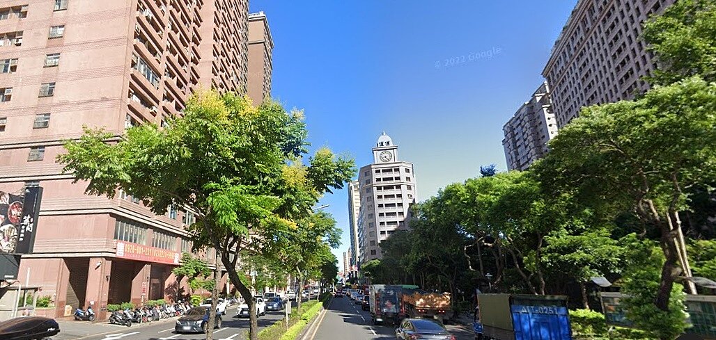 桃園「房市穩健區」被質疑?在地揭「長紅密碼」:首購、換屋都愛 梁志名店長指出,滿多台北退休民眾賣掉台北的房子後再來南崁買,手中多出一大筆現金,更能安心退休。圖/google map