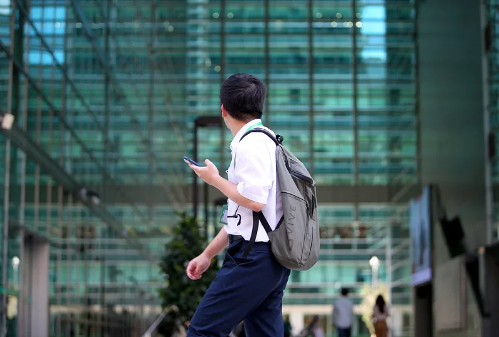新北市勞工局表示,元旦為勞動基準法第37條規定的法定休假日,應給予勞工休假。上班族示意圖/聯合報系資料照