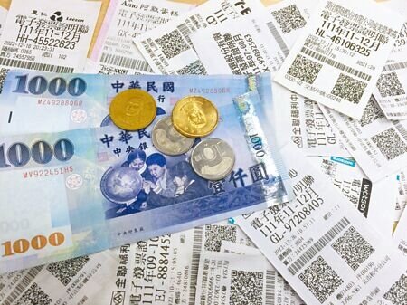 統一發票獎金防冒領,強化身分認證等2措施明年上路。(本報資料照片)