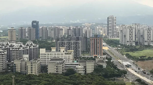 新北市淡水區淡海新市鎮人口不斷移入。聯合報資料照片