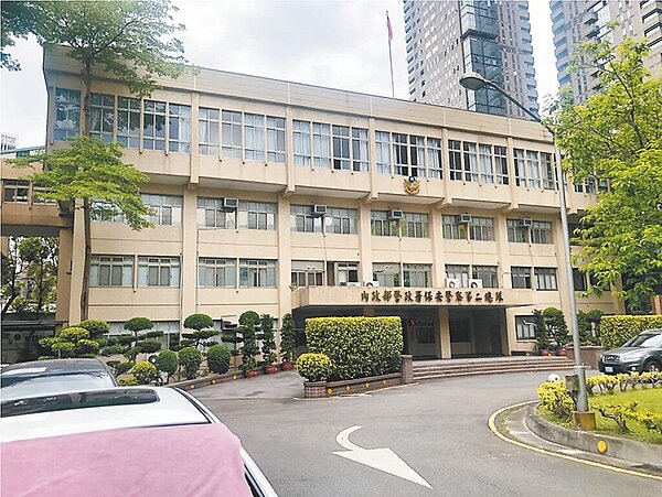 新北市中和保二總隊基地為3棟4層樓建築,屋齡逾40年以上,都更案28日核定發布實施,2028年完工將增467戶社會住宅。(新北市城鄉局提供/柯毓庭新北傳真)