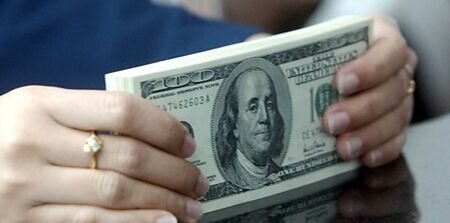 元月由遠雄人壽、全球人壽帶頭拉高宣告利率下,美元保單宣告利率終於升破4%大關。圖∕本報資料照片