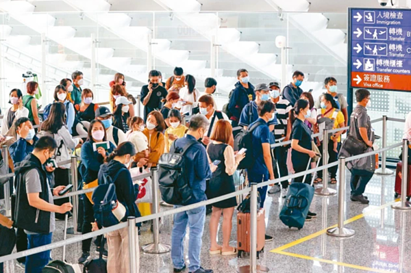 旅行社迎向解封後第二年,各大業者目前寒假檔期銷售率已達約八、九成。 聯合報系資料照