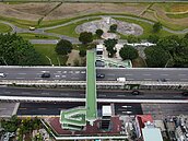 拆除改建＋增設電梯！北市「這座天橋」往返河濱公園更方便
