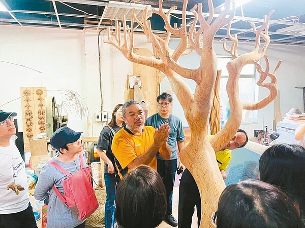 海外記者參訪陽住國際山海藝術中心。圖/新北市教育局提供