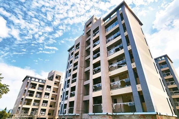 南投縣第1期青年住宅原訂去年11月完工,但因工程落後延宕,預計今年2月才可望竣工。圖/聯合資料照