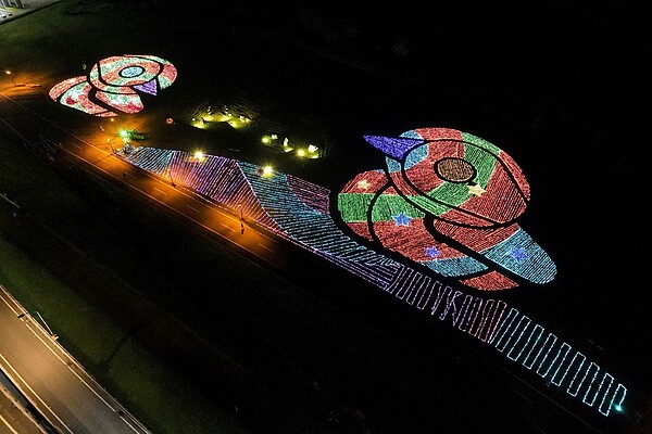 夜間鴨鴨公園。圖/新北市府提供