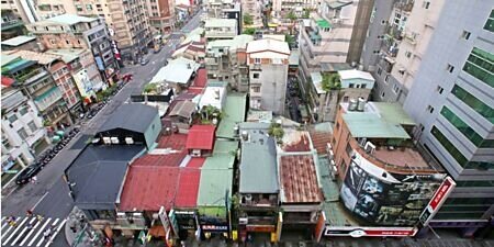 近年都更危老改建的推案,成為台北市預售市場主要供給貨源之一,也牽動預售屋熱門交易版塊位移。圖∕本報資料照片