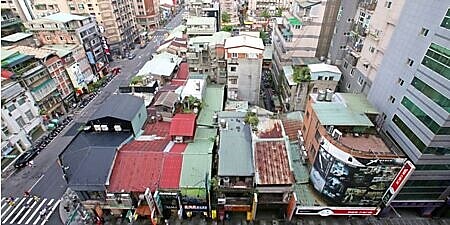 近年都更危老改建的推案,成為台北市預售市場主要供給貨源之一,也牽動預售屋熱門交易版塊位移。圖∕本報資料照片