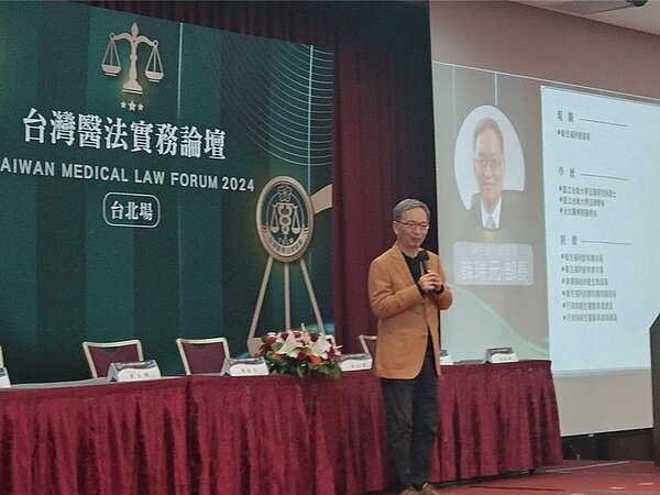 衛福部長薛瑞元指出，醫療接下來面臨兩大挑戰。（鄭郁蓁攝）