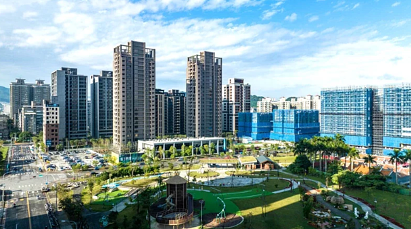 內政部表示,本季指數維持上漲趨勢,但從年變動率趨勢觀察,本季年增5.42%,較上季年增5.51%微降,全國住宅價格指數年增率自111年第2季高點10.27%,已連續5季下修,顯示房市漲勢持續趨緩。圖/東森房屋提供