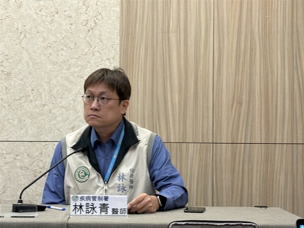 疾管署防疫醫師林詠青說明流感死亡個案狀況。記者李青縈／攝影 