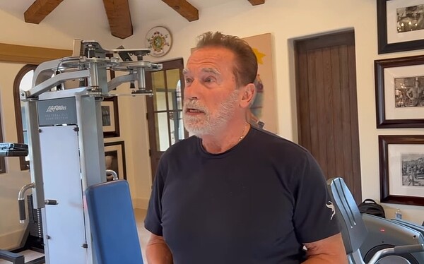 美國知名好萊塢男星阿諾史瓦辛格（Arnold Schwarzenegger）17日在德國慕尼黑機場遭到海關人員短暫扣留。圖／截自ig＠schwarzenegger