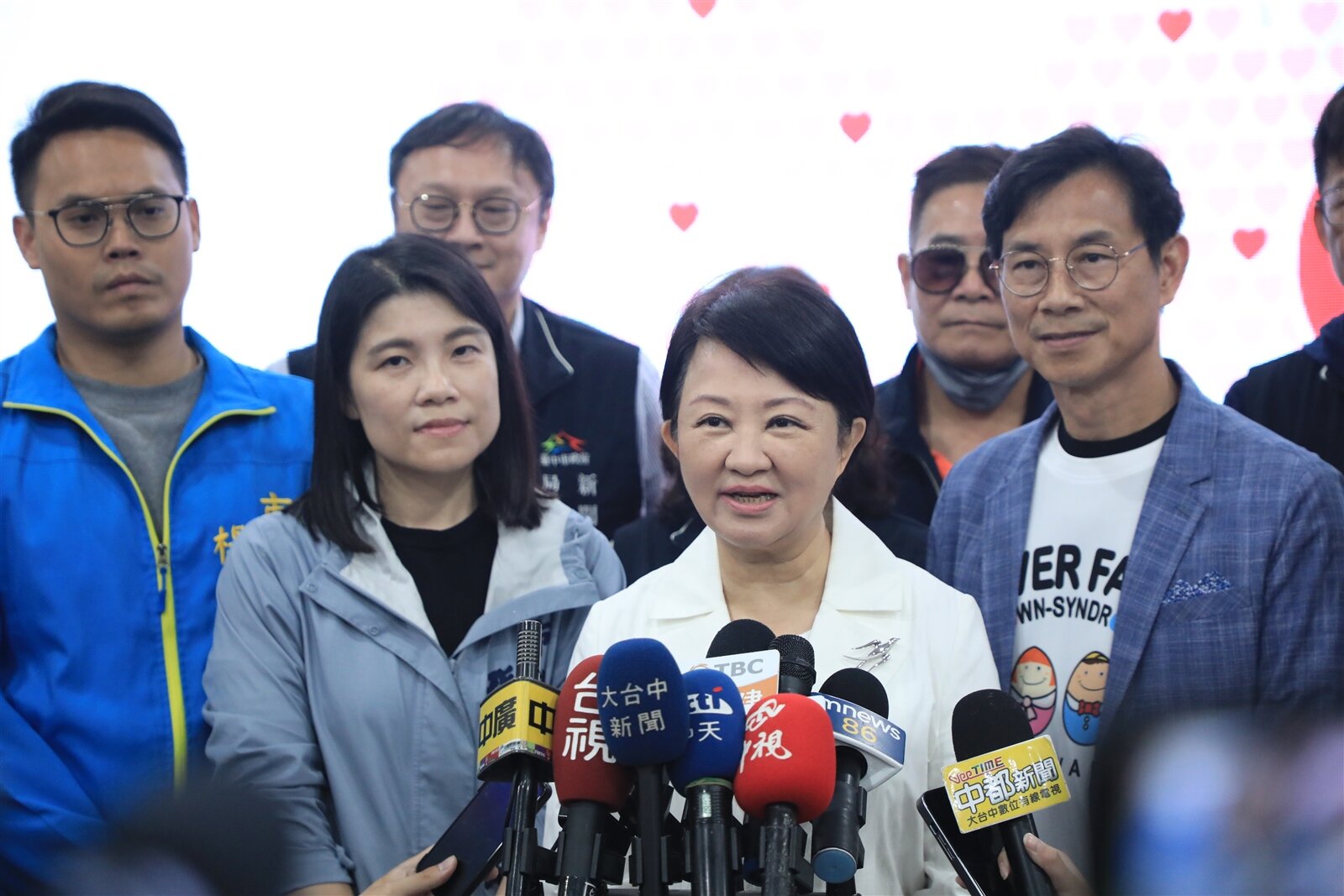 行政院研議台中捷運藍線朝向先核定再補正,台中市長盧秀燕今表示,「只要給我們核定,讓我們有辦法進行相關建設工作,我都支持」。記者余采瀅/攝影