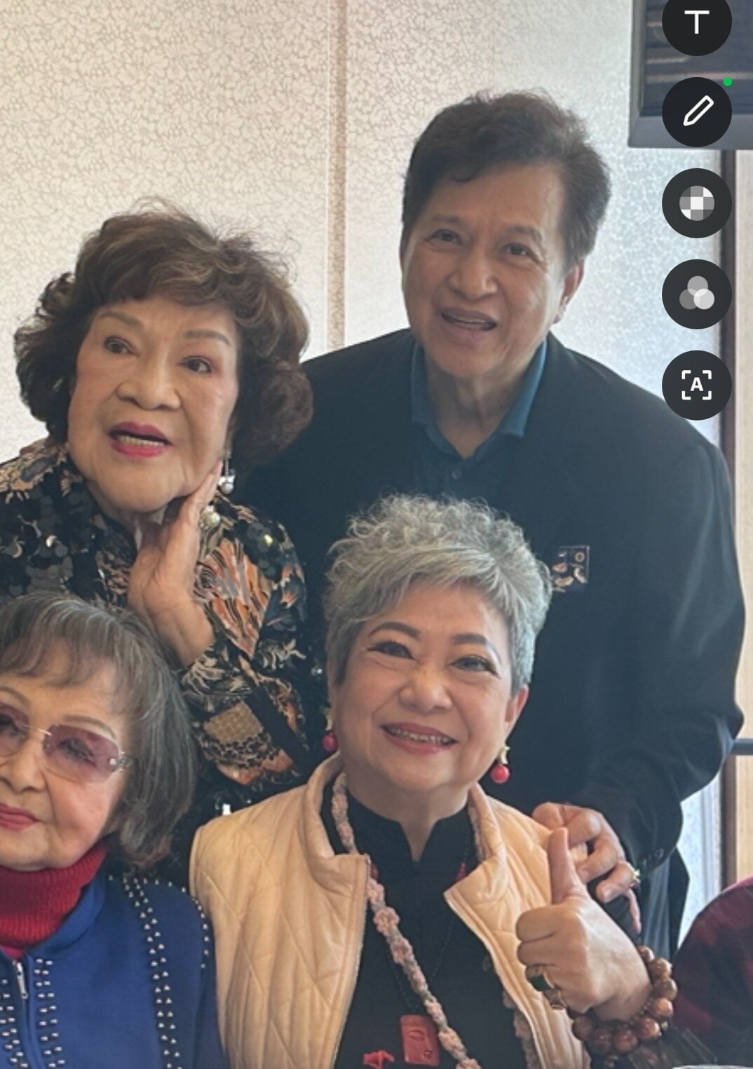 久違的吳敏(右)出席周遊夫妻的三三姐妹會。記者 楊起鳳／攝影 