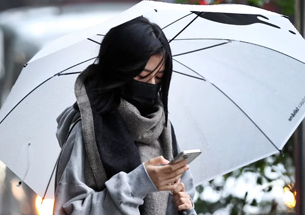 冷空氣在路上,還沒到,21日會有點感覺,但重點還是在下周一。聯合報資料照片