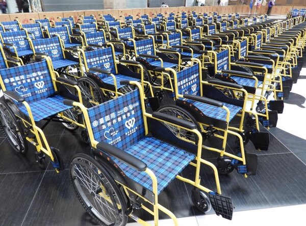 台鐵日前獲贈500台輪椅。圖／台鐵提供