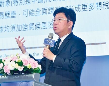 台新金控首席經濟學家李鎮宇認為，灰犀牛與黑天鵝雖難以預測，但掌握變局、一樣能發現投資機會。圖∕王德為