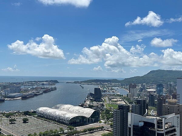 掌握重大建設就沒錯? 高雄一堆區域房價漲3成 近三年南高雄亞洲新灣區漲幅達2成;北高雄因科學園區題材加持,楠梓「高大特區」達3成。區域要具備增值潛力,掌握政府重大建設計畫就沒錯。圖/高雄業者提供