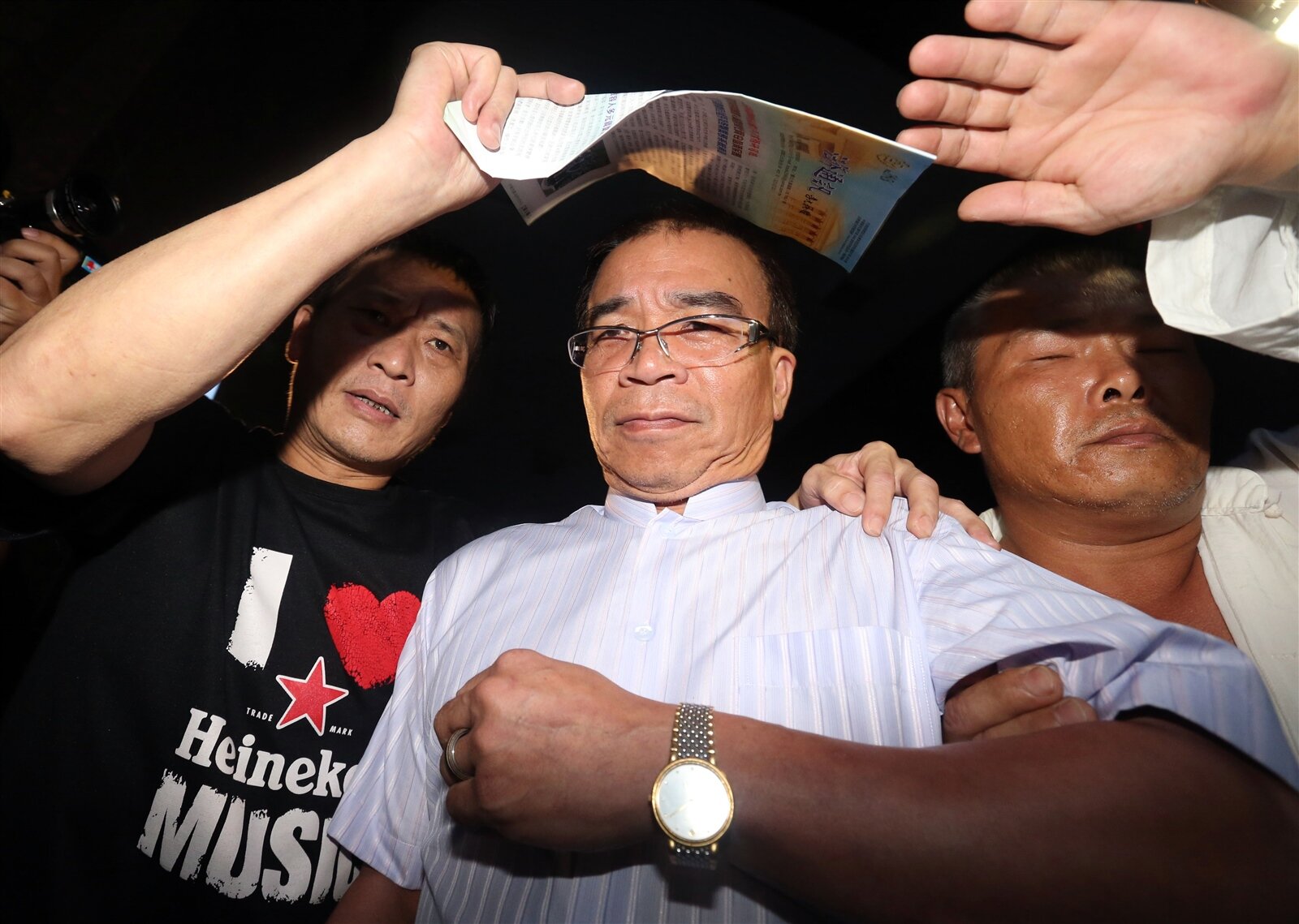 前拆除組長張來賢暗中幫助養生館業者躲避稽查和裁罰，再接受業者招待餐飲、蜆錠，他也包庇違建戶，最高法院依貪汙治罪條例判張7年6月徒刑定讞。圖／聯合報系資料照片 