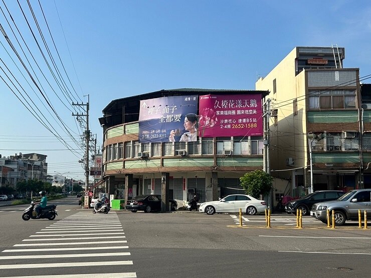 ▼「久樘花漾天鵝」為沙鹿區首個單價突破4字頭建案。(圖/<a href="https://house.ebc.net.tw/" data-cke-saved-href="https://house.ebc.net.tw/" target="_blank">EBC地產王</a>張琬聆攝)