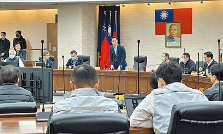 
台北市長蔣萬安26日主持台北市政府今年首次交通安全會報。（丁上程攝）
