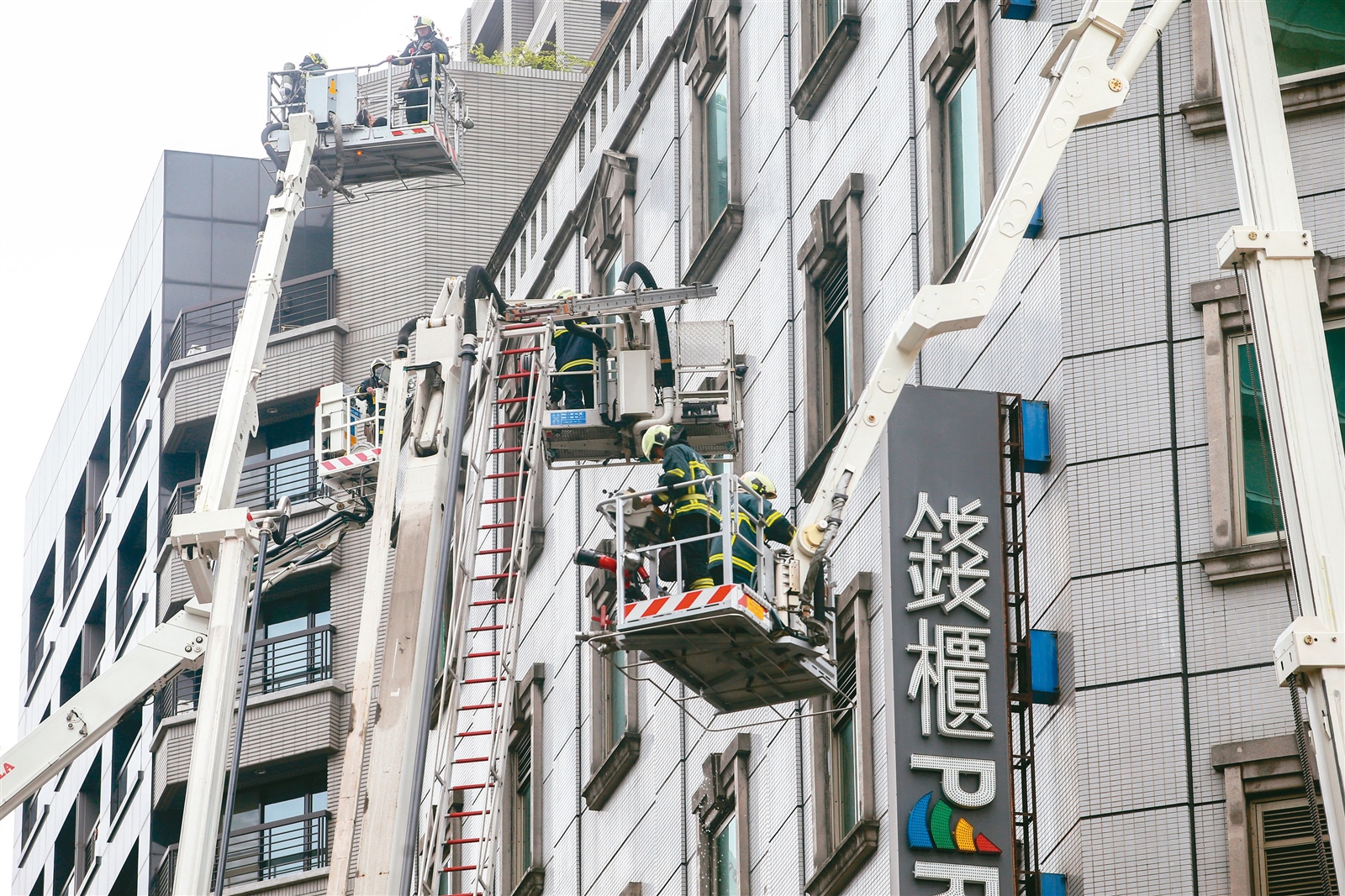 錢櫃KTV台北林森店3年多前大火造成6死67傷。圖／聯合報系資料照片 