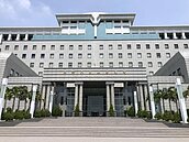 不滿家產分配不公　他持鐵鎚帶汽油到兄長店「給他好看」判8年