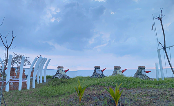 永安新港社區營造鑽石沙灣美景。圖/高雄市都發局提供