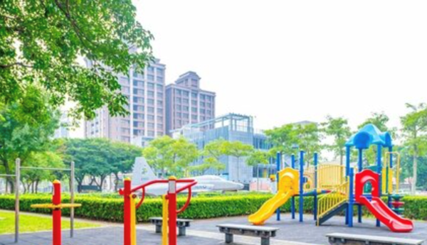 龍潭運動公園兒童遊戲場預計113年7月底完工、同年12月啟用。圖／新聞處提供