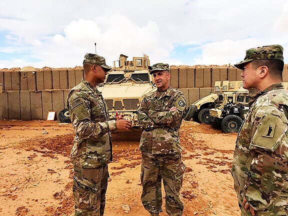 約旦境內Tower 22基地的美軍特種部隊和後勤人員。圖/取自美國國防部