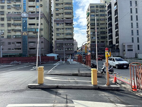 國光街平面停車場將於2/5營運。圖/新北市政府提供