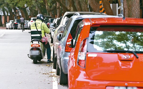 停車管理處統計,去年台北市有13萬筆停車費重複繳納,溢繳逾500萬元。聯合報系資料照