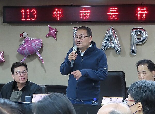 新北市長侯友宜5日到五股舉辦年前最後一場行動治理。圖／記者葉德正攝影
