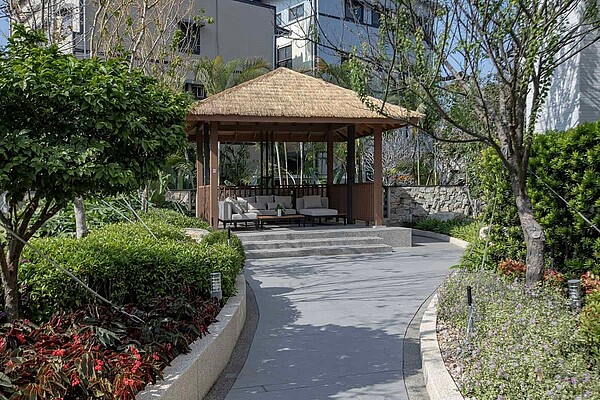 不少退休族開始為下一個人生階段進行規劃,包含「銀髮宅」、「養生村」、「休閒渡假宅」各有擁護者,在「有土斯有財」觀念下,當前此類準退休宅呈現「買大於租」的趨勢。圖/業者提供